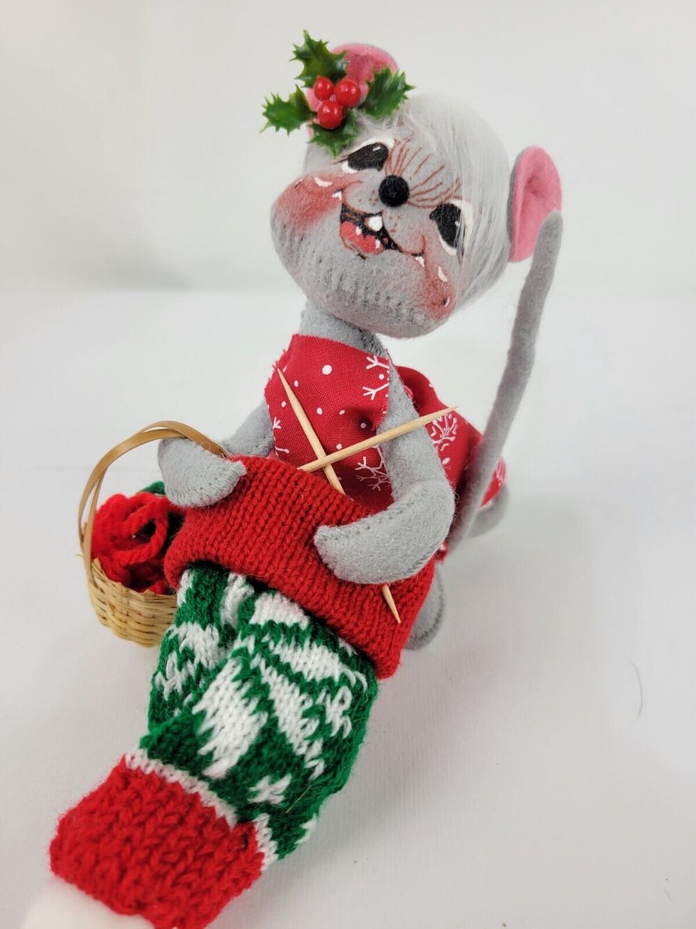 98 Annalee Mouse Knitting Cap w/toothpicks Snowflake Felt Plush Posable Doll 6"
